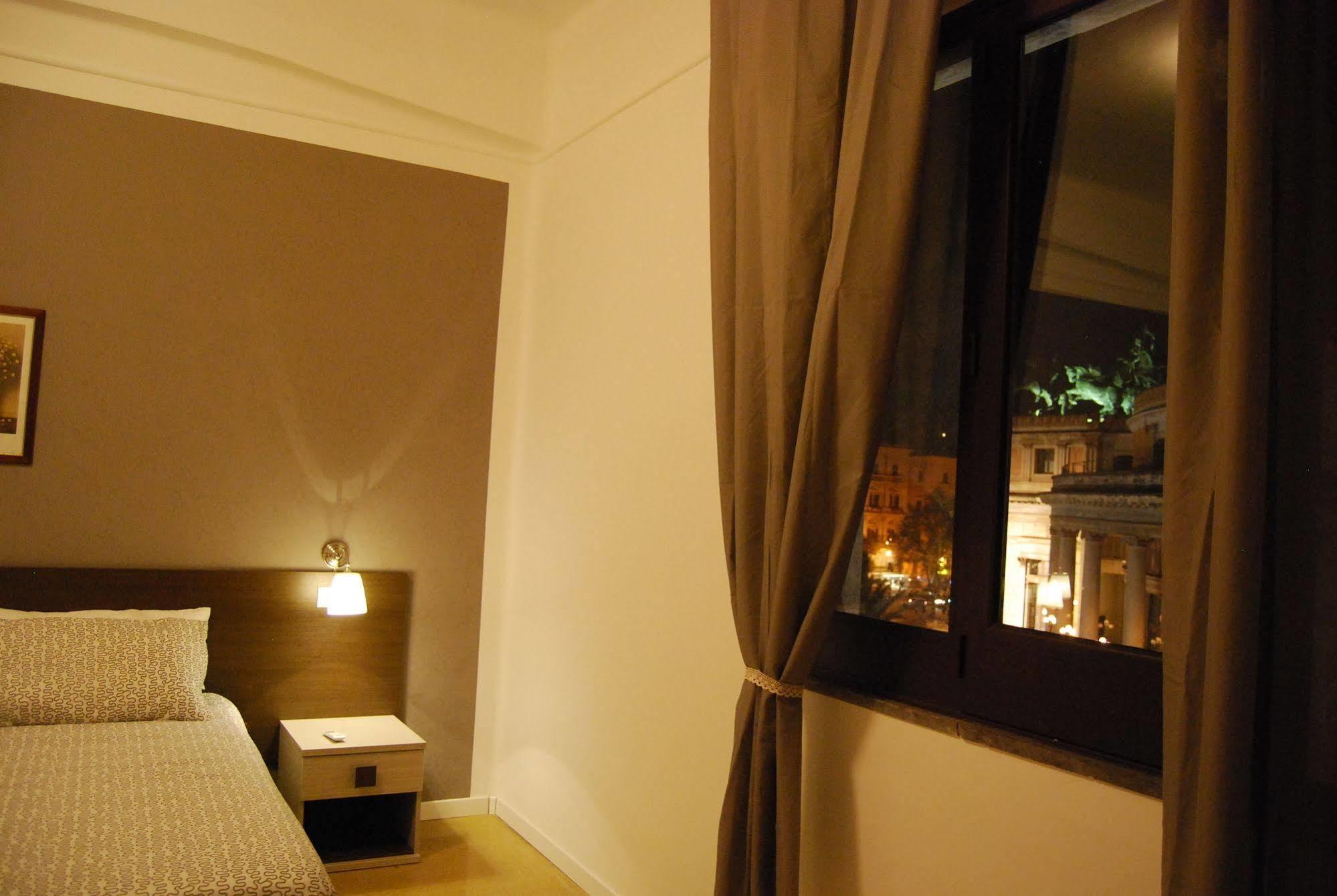 פלרמו Extra Bed And Breakfast מראה חיצוני תמונה
